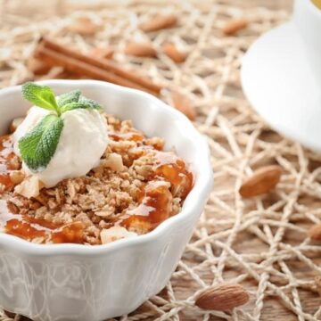 Apple Crisp Cups